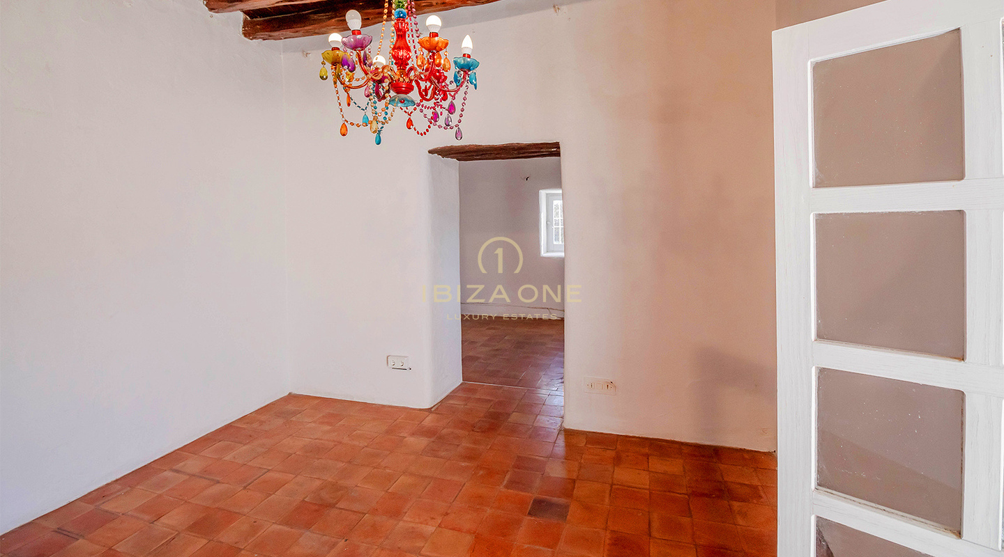 Betoverende en ruime finca uit de 20e eeuw in Santa Gertrudis te koop, Ibiza
