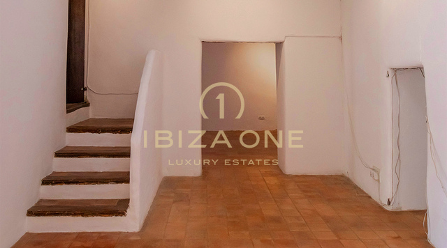 Betoverende en ruime finca uit de 20e eeuw in Santa Gertrudis te koop, Ibiza