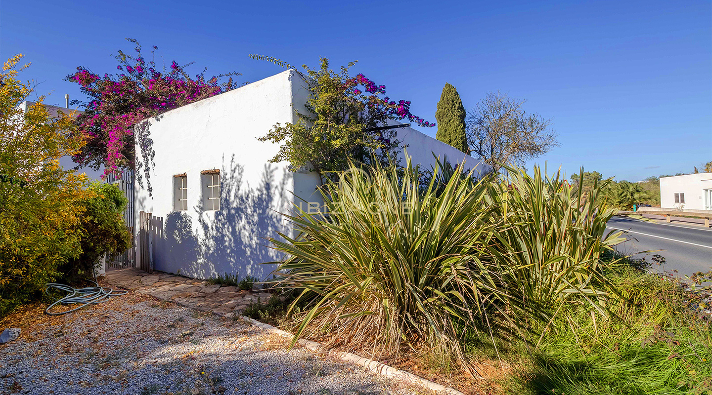 Betoverende en ruime finca uit de 20e eeuw in Santa Gertrudis te koop, Ibiza