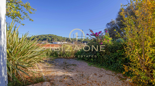 Betoverende en ruime finca uit de 20e eeuw in Santa Gertrudis te koop, Ibiza