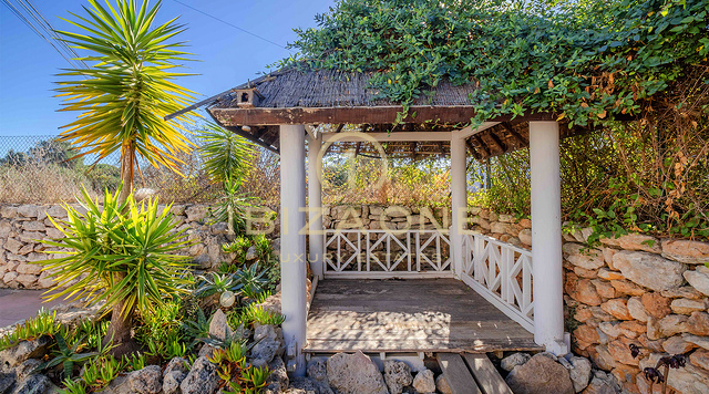 Betoverende en ruime finca uit de 20e eeuw in Santa Gertrudis te koop, Ibiza