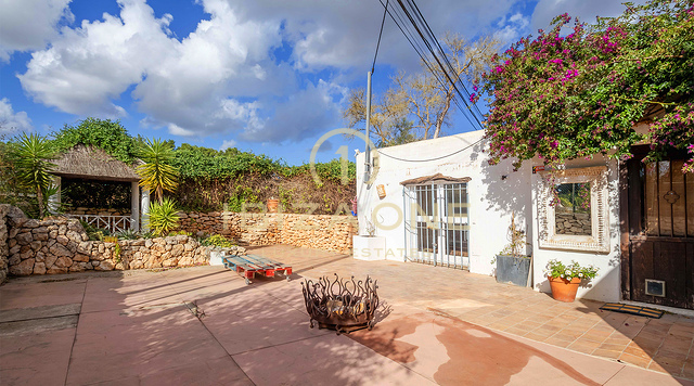 Finca enchanteresse et spacieuse des années 1900 à Santa Gertrudis à vendre, Ibiza