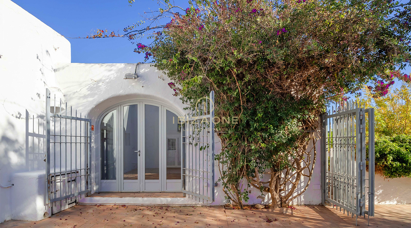 Finca enchanteresse et spacieuse des années 1900 à Santa Gertrudis à vendre, Ibiza