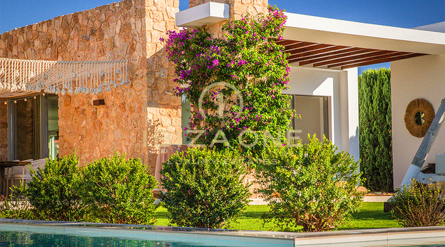 Villa de lujo con inolvidables vistas al atardecer sobre el mar en alquiler, Ibiza