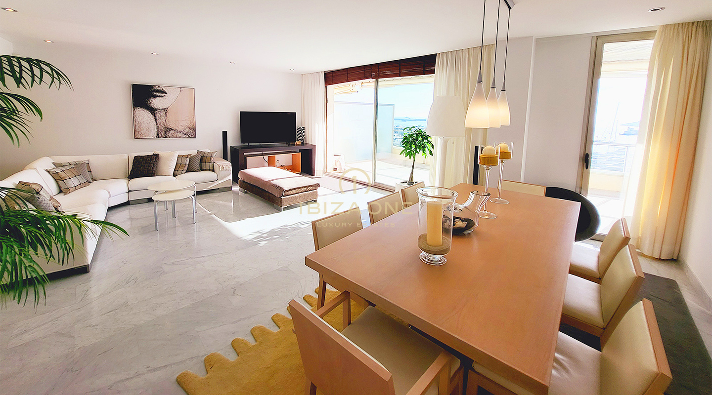 Luxury flat in the prime location and the best building at the marinas of Ibiza for sale