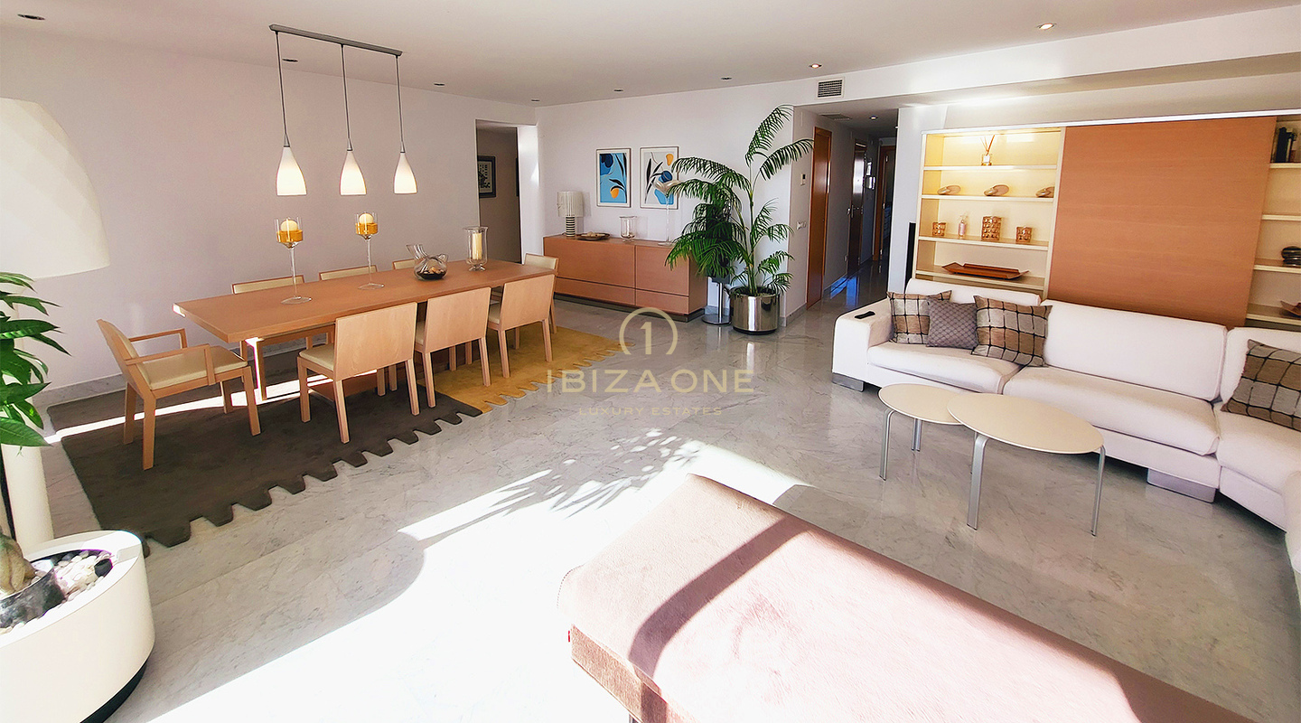 Luxury flat in the prime location and the best building at the marinas of Ibiza for sale