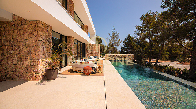 Prachtige luxe villa op Ibiza, op steenworp afstand van de golfbaan te koop, Ibiza