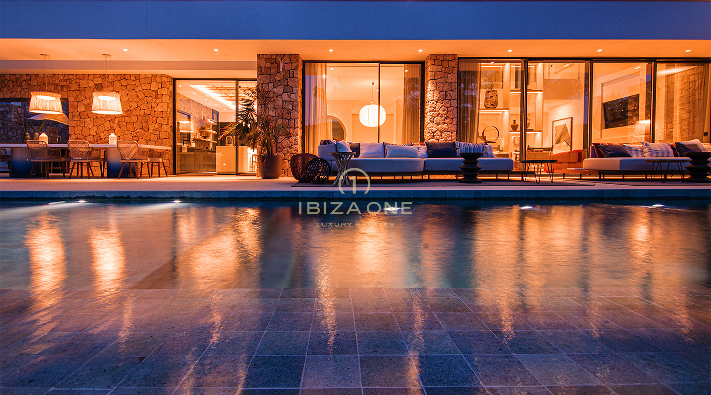 Splendida villa di lusso a Ibiza a pochi passi dal campo da golf in vendita, Ibiza