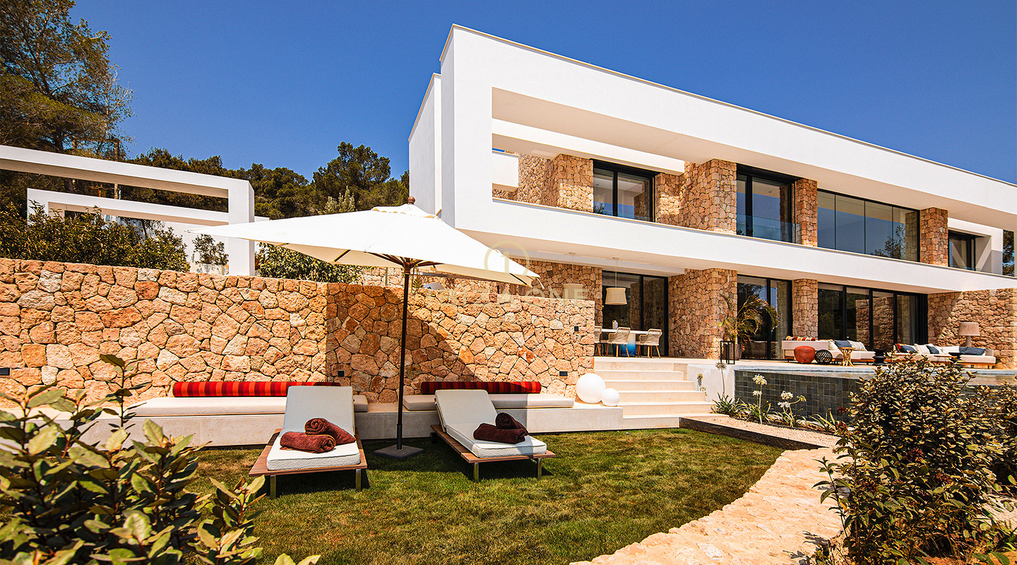 Prachtige luxe villa op Ibiza, op steenworp afstand van de golfbaan te koop, Ibiza