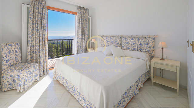 Bellissimo attico doppio di lusso con piscina privata e ampia terrazza con vista mare in vendita a Ibiza - Bellissimo attico doppio di lusso con piscina privata e ampia terrazza con vista mare in affitto a Ibiza
