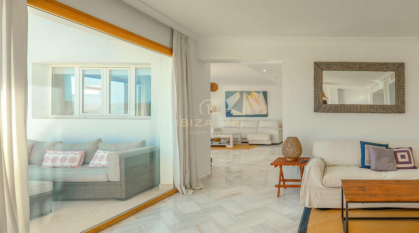 Bellissimo attico doppio di lusso con piscina privata e ampia terrazza con vista mare in vendita a Ibiza - Bellissimo attico doppio di lusso con piscina privata e ampia terrazza con vista mare in affitto a Ibiza