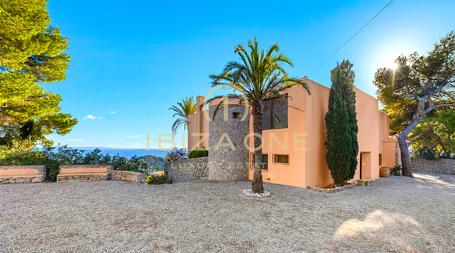 Squisita villa di lusso a Ibiza con vista panoramica sul mare in vendita, Ibiza