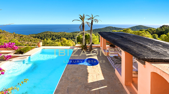 Exquisite Luxusvilla auf Ibiza mit Panoramablick auf das Meer zu verkaufen, Ibiza