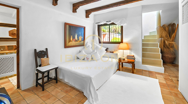 Squisita villa di lusso a Ibiza con vista panoramica sul mare in vendita, Ibiza