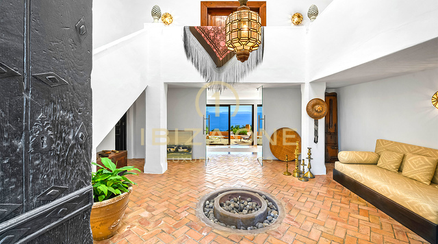 Superbe villa de luxe à Ibiza avec vue panoramique sur la mer à vendre, Ibiza