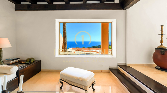 Exquisite Luxusvilla auf Ibiza mit Panoramablick auf das Meer zu verkaufen, Ibiza