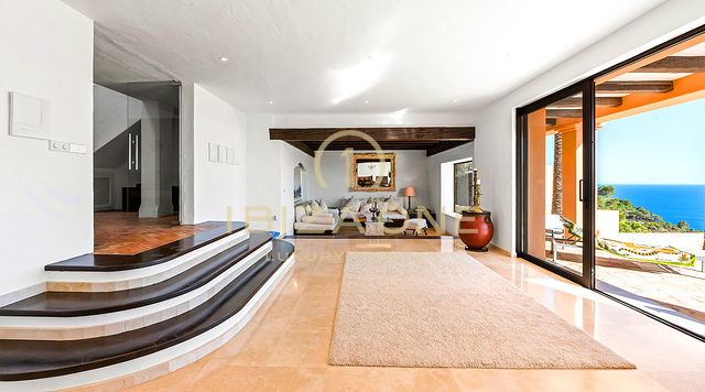 Exquisite Luxusvilla auf Ibiza mit Panoramablick auf das Meer zu verkaufen, Ibiza