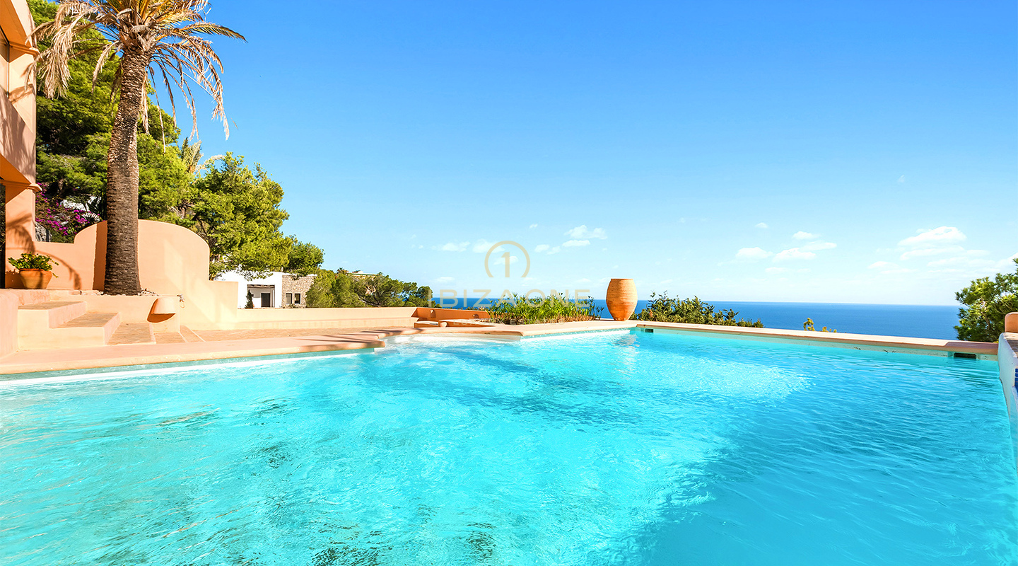 Superbe villa de luxe à Ibiza avec vue panoramique sur la mer à vendre, Ibiza