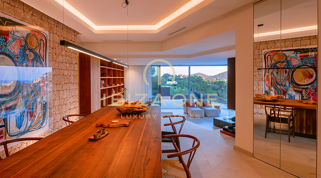 Belle et très moderne villa de luxe dans la communauté fermée exclusive de Can Rimbau avec une vue magnifique sur la mer à vendre, Ibiza