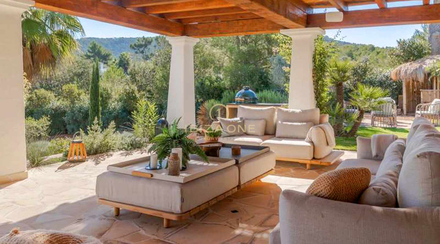 Lussuosa villa da sogno con guest house separata e piscina a sfioro vicino a Santa Eulalia in vendita