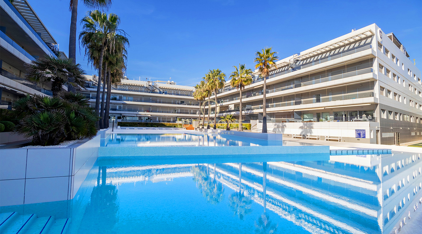 Luxe appartement met 2 slaapkamers in Royal Beach met zwembad en strand te koop, Ibiza - Luxe appartement met 2 slaapkamers in Royal Beach met zwembad en strand te huur, Ibiza