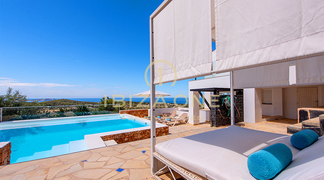 Preciosa y moderna villa de lujo cerca de las playas de Cala Conte y Cala Bassa en venta, Ibiza