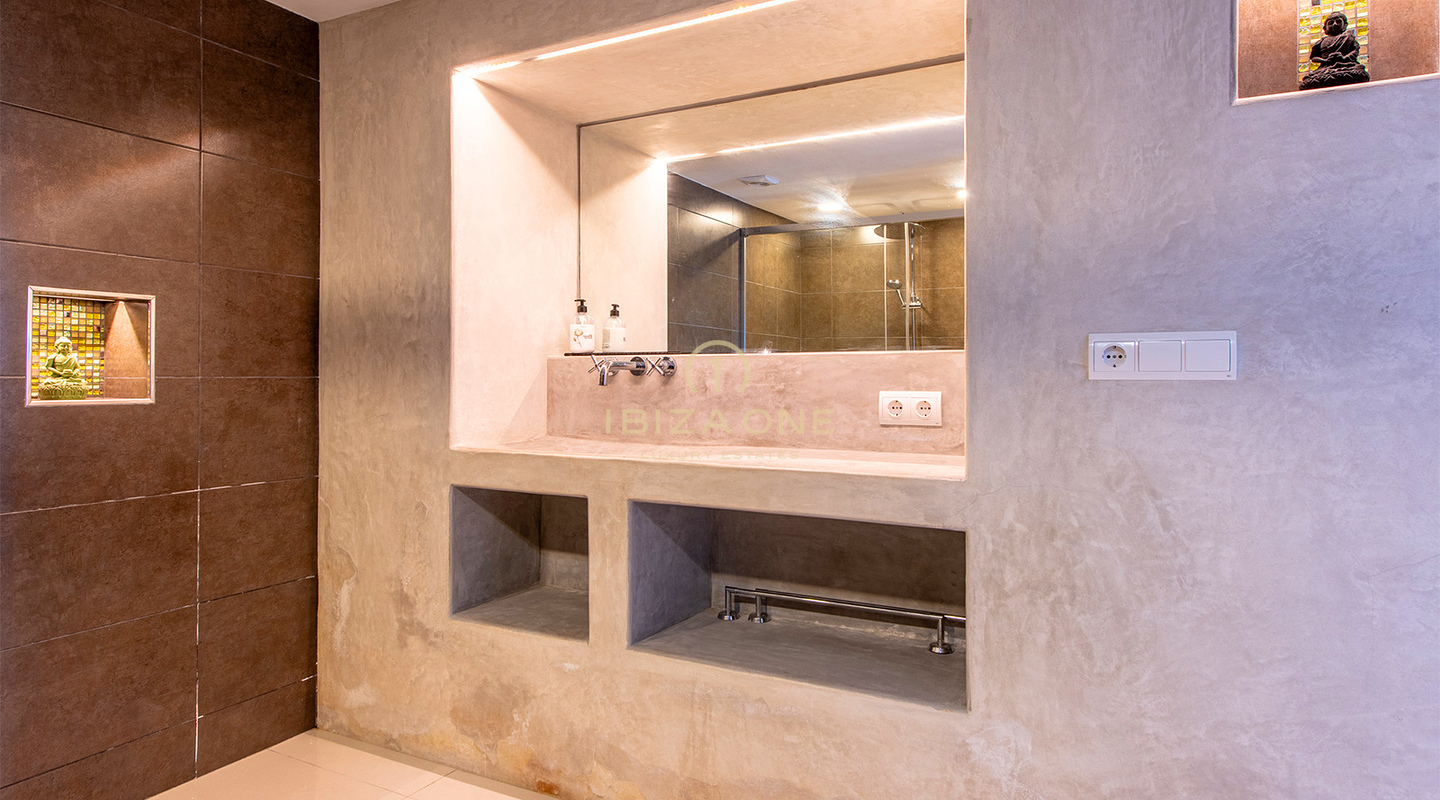 Belle et moderne villa de luxe à proximité des plages de Cala Conte et Cala Bassa à vendre, Ibiza