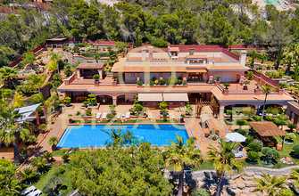 Villa Arcos - Can Rimbau - Rocio und Sveta Todoroviç