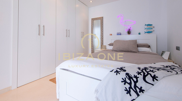 Propiedad moderna única y de lujo con impresionantes vistas al mar en venta, Ibiza
