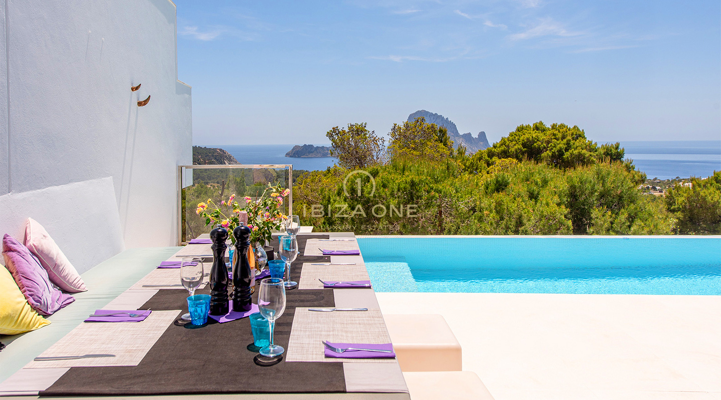 Einzigartiges und luxuriöses modernes Anwesen mit atemberaubendem Meerblick zu verkaufen, Ibiza