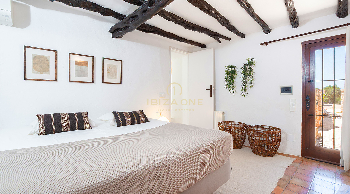 Astonishing luxury property within walking distance to the beach sor sale , Ibiza
