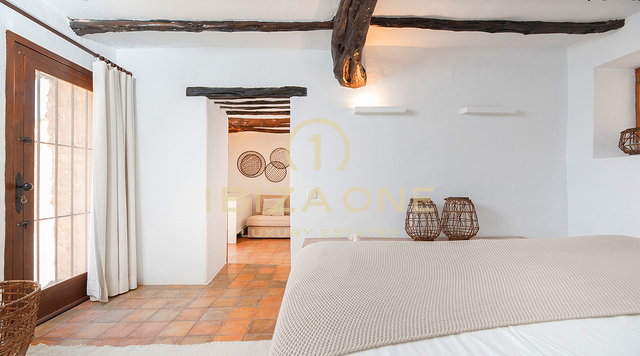 Verbazingwekkend luxe pand op loopafstand van het strand te koop, Ibiza