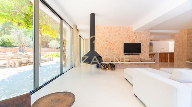 Verbazingwekkend luxe pand op loopafstand van het strand te koop, Ibiza