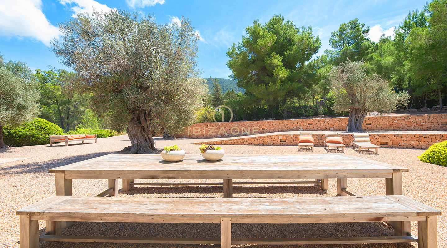 Erstaunliche Luxusimmobilie in fußläufiger Entfernung zum Strand oder zum Verkauf, Ibiza