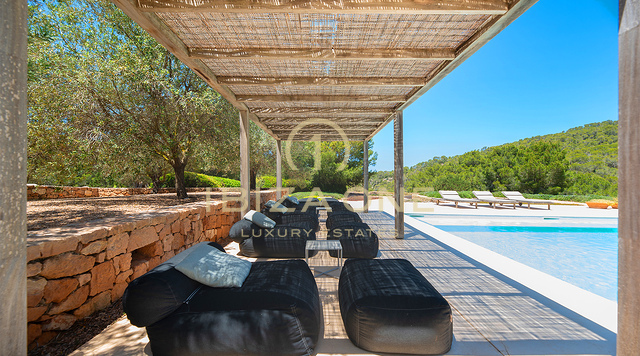 Verbazingwekkend luxe pand op loopafstand van het strand te koop, Ibiza