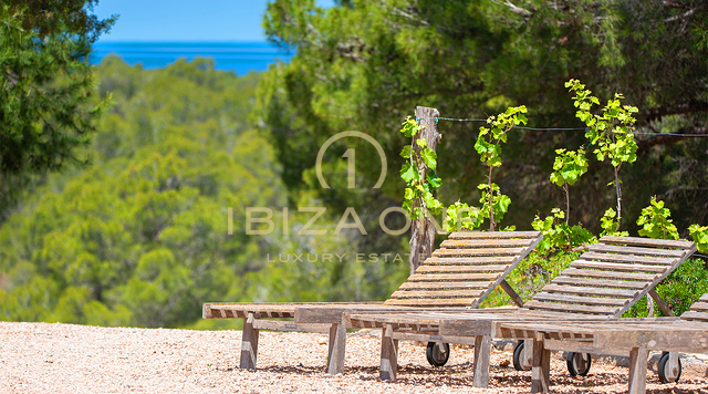Verbazingwekkend luxe pand op loopafstand van het strand te koop, Ibiza