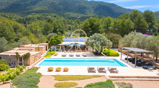 Superbe propriété de luxe à quelques pas de la plage à vendre, Ibiza