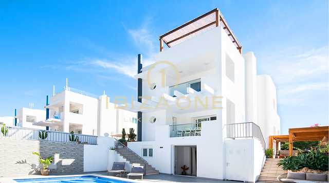Luxuriöse Villa mit fünf Schlafzimmern, großem Pool und Touristenlizenz zu verkaufen, Ibiza - Luxuriöse Villa mit fünf Schlafzimmern, großem Pool und Touristenlizenz zu vermieten, Ibiza