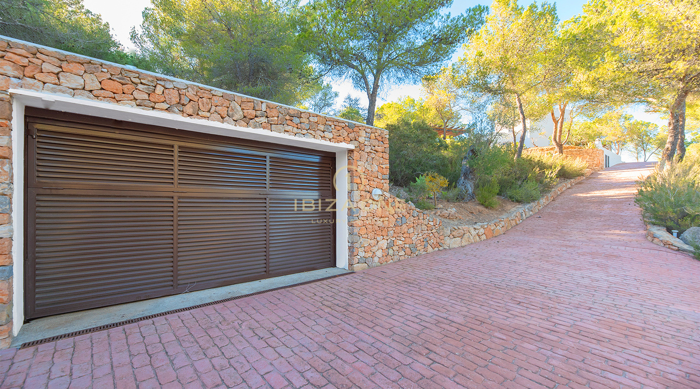 Villa de lujo en venta en una ubicación excepcional con espectaculares vistas al mar, Ibiza