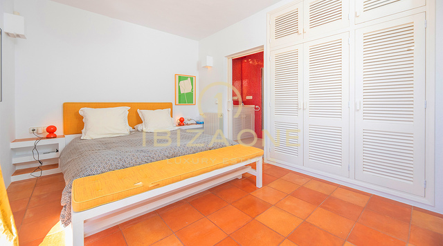 Villa de luxe à vendre dans un emplacement exceptionnel avec des vues spectaculaires sur la mer, Ibiza