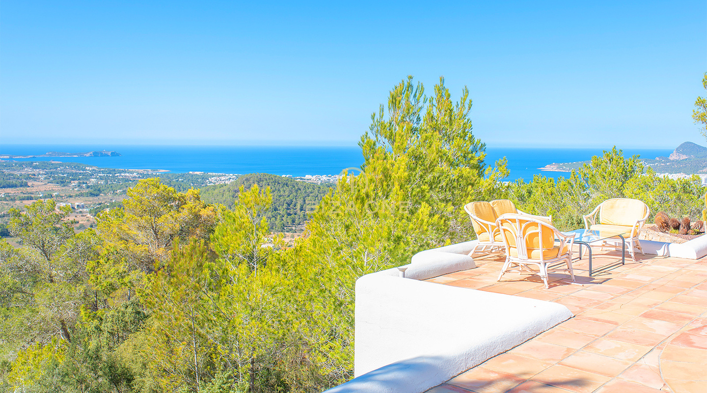 Villa de lujo en venta en una ubicación excepcional con espectaculares vistas al mar, Ibiza