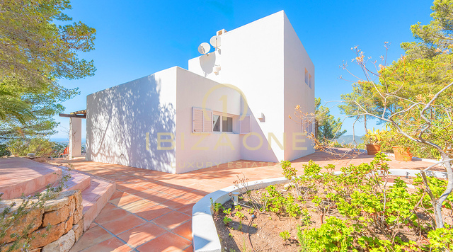 Villa di lusso in vendita in posizione eccezionale con spettacolare vista sul mare, Ibiza