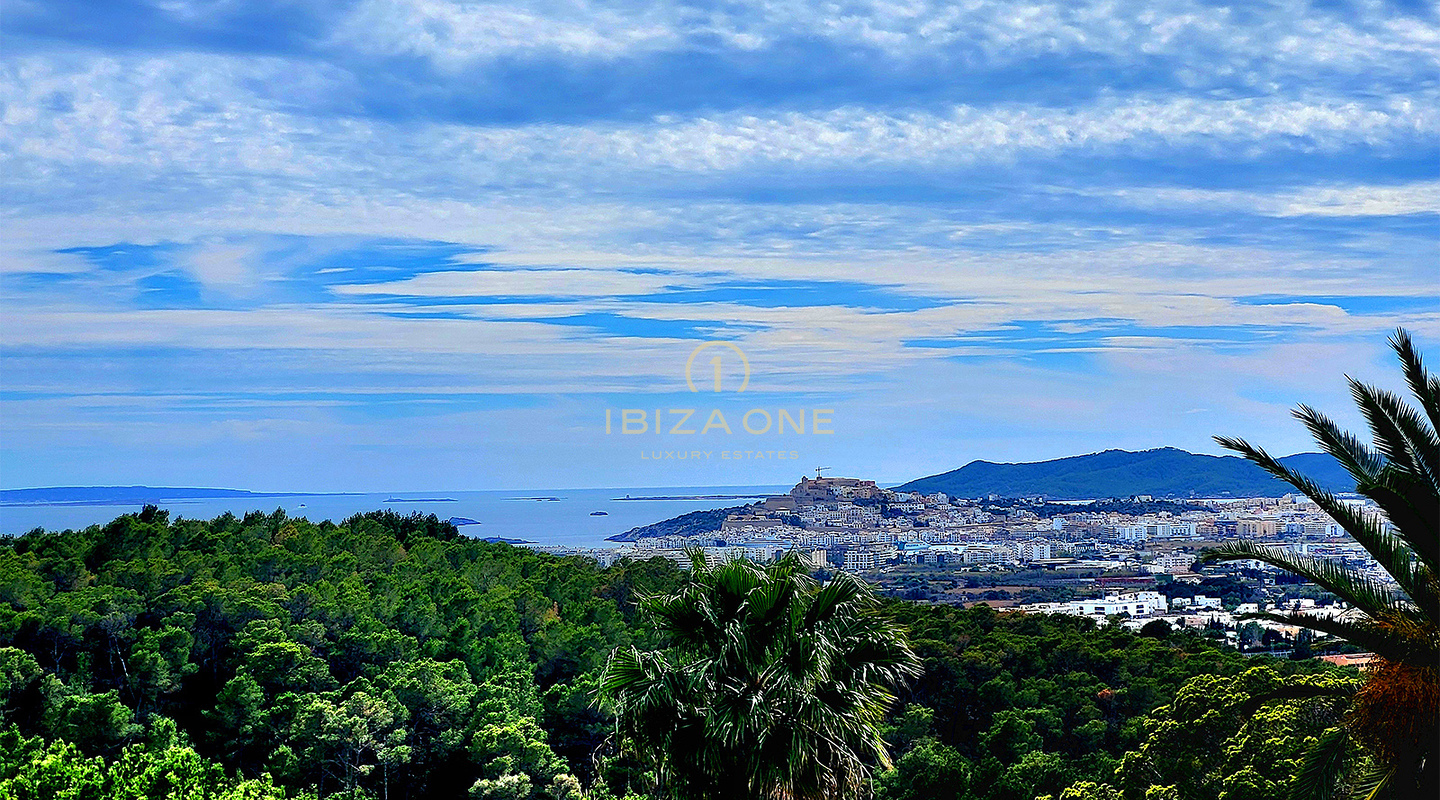 Villa de lujo con una experiencia de vida incomparable dentro de la prestigiosa comunidad cerrada de Can Furnet en venta, Ibiza - Villa de lujo con una experiencia de vida incomparable dentro de la prestigiosa comunidad cerrada de Can Furnet en alquiler, Ibiza