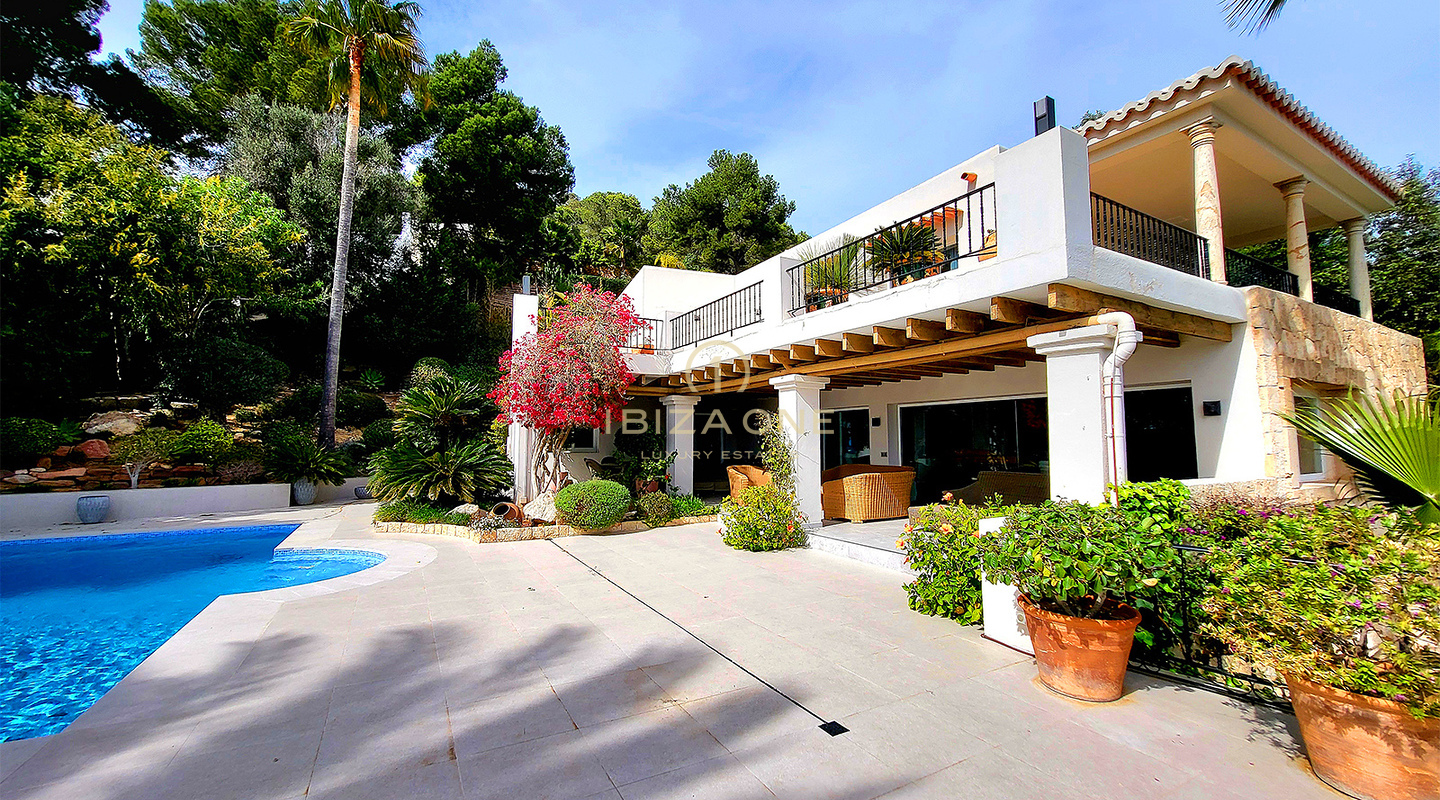 Luxuriöse Villa mit unvergleichlichem Wohnerlebnis in der exklusiven Wohnanlage Can Furnet auf Ibiza zu verkaufen – Luxuriöse Villa mit unvergleichlichem Wohnerlebnis in der exklusiven Wohnanlage Can Furnet auf Ibiza zu vermieten