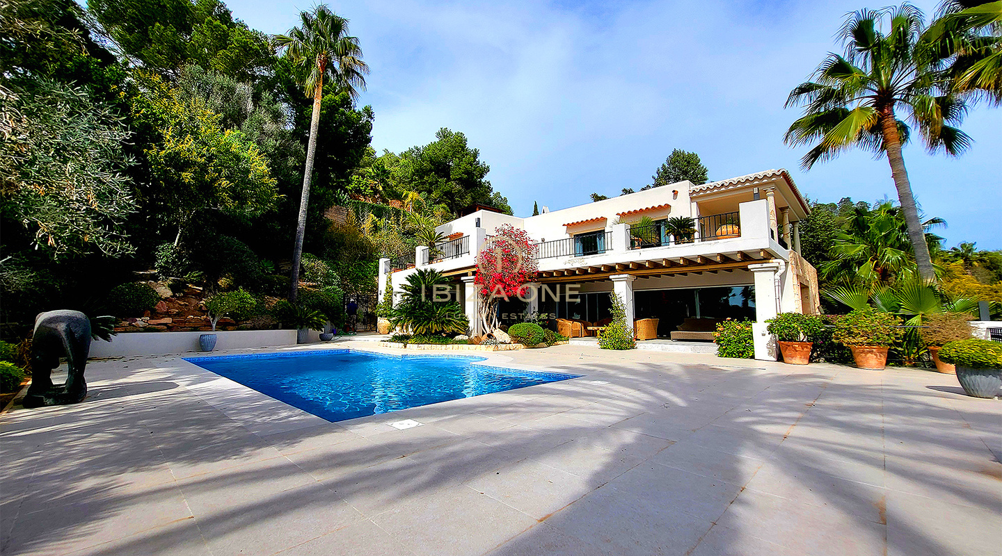 Villa de lujo con una experiencia de vida incomparable dentro de la prestigiosa comunidad cerrada de Can Furnet en venta, Ibiza - Villa de lujo con una experiencia de vida incomparable dentro de la prestigiosa comunidad cerrada de Can Furnet en alquiler, Ibiza