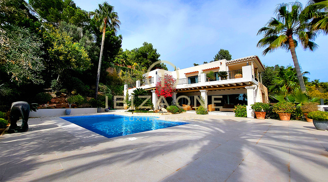 Villa de lujo con una experiencia de vida incomparable dentro de la prestigiosa comunidad cerrada de Can Furnet en venta, Ibiza - Villa de lujo con una experiencia de vida incomparable dentro de la prestigiosa comunidad cerrada de Can Furnet en alquiler, Ibiza
