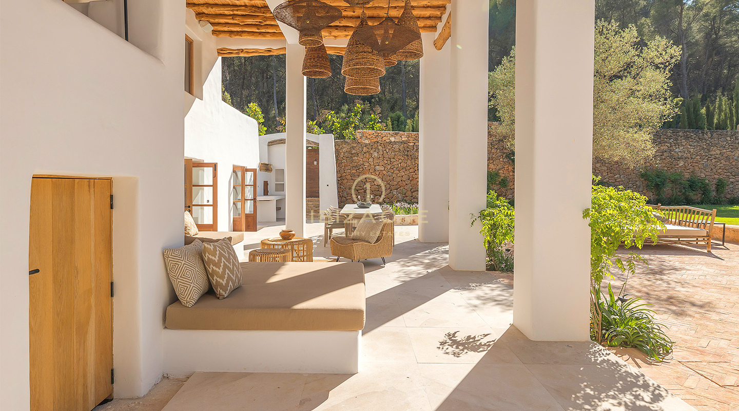 Luxueuse propriété de style espagnol avec des vues fantastiques à vendre, Ibiza