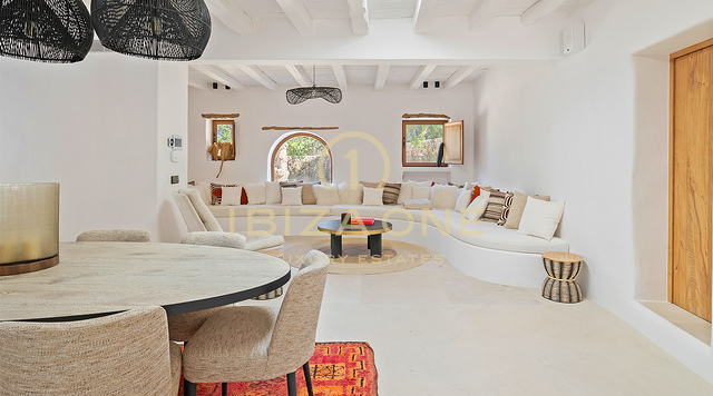 Lujosa finca de estilo español con fantásticas vistas en venta, Ibiza