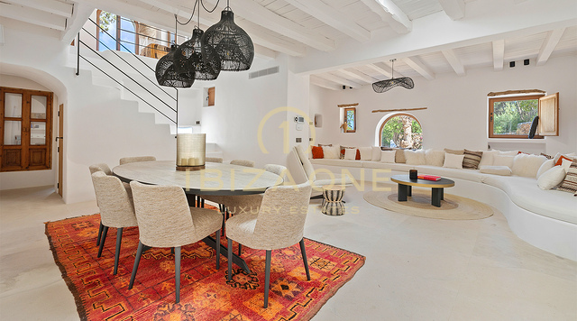 Lujosa finca de estilo español con fantásticas vistas en venta, Ibiza