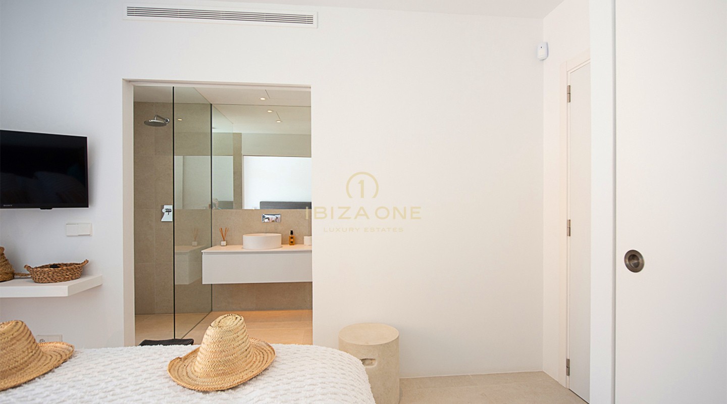 Spectacular and contemporary luxury villa with sea views and beach access for sale , Ibiza